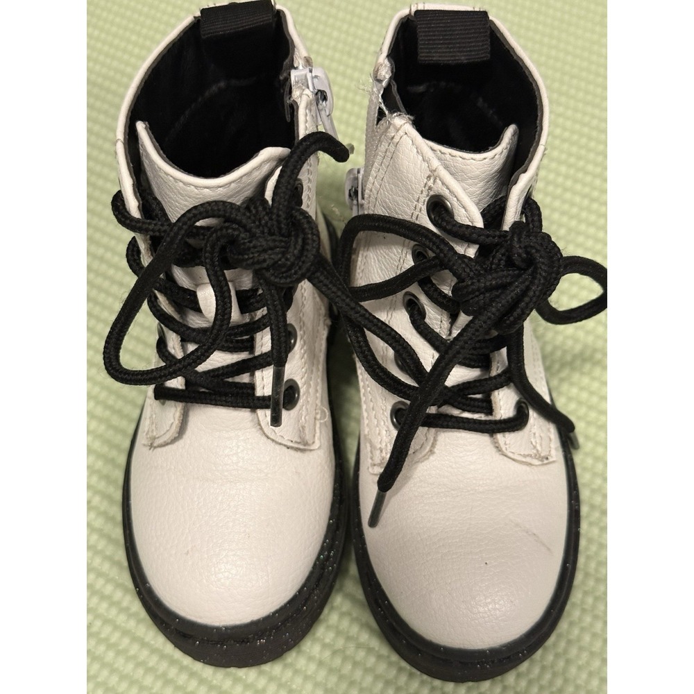 sincerely jules Girl's Size 6 combat‎ boots White Black Laces Casual